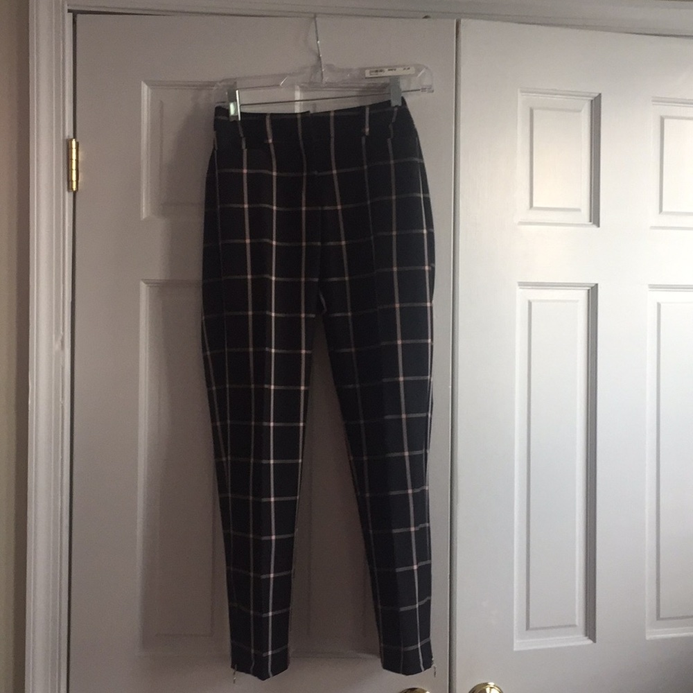 NWOT NY&Co black pants with peach stripes